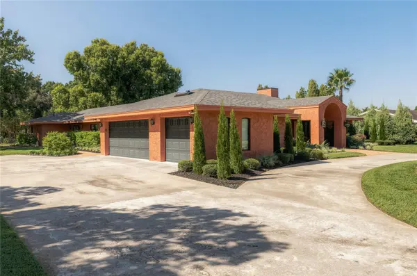 460 HOWARD AVE, Lakeland, FL 33815