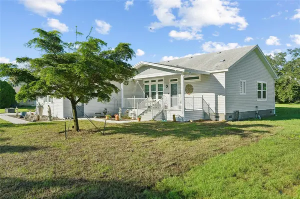 2710 61ST ST E, Bradenton, FL 34208