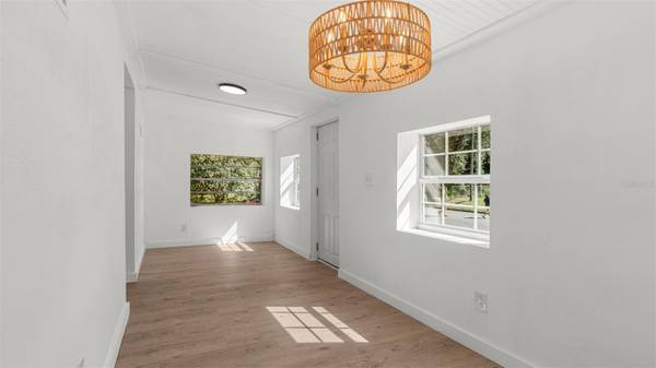 2410 NE 3RD PL, Gainesville, FL 32641