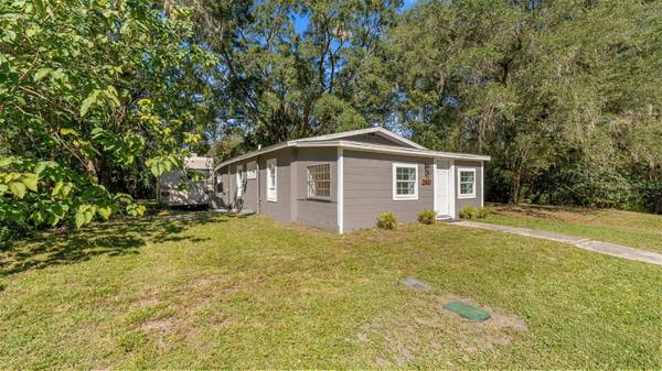 2410 NE 3RD PL, Gainesville, FL 32641
