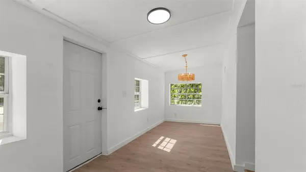 2410 NE 3RD PL, Gainesville, FL 32641