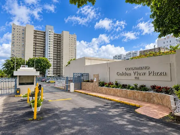 901 COND. GOLDEN VIEW PLAZA #901, Carolina, PR 00979