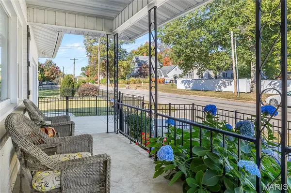 500 W Summer ST, Hillsboro, IL 62049