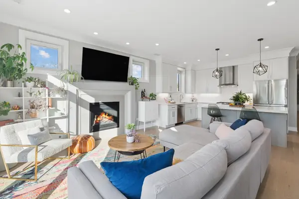 2046 W Foster AVE #3W, Chicago, IL 60625