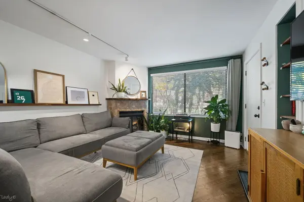 2643 N SOUTHPORT AVE #1F, Chicago, IL 60614