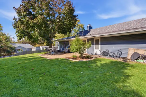 19 Cebold DR, Montgomery, IL 60538