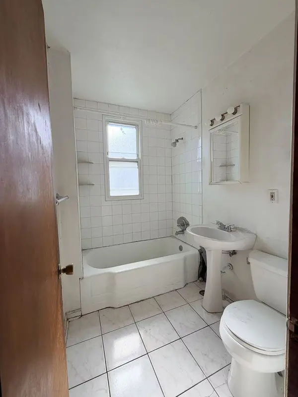 2953 S Farrell ST, Chicago, IL 60608