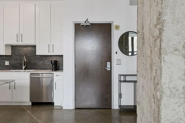 350 Saint Peter ST #908, Saint Paul, MN 55102