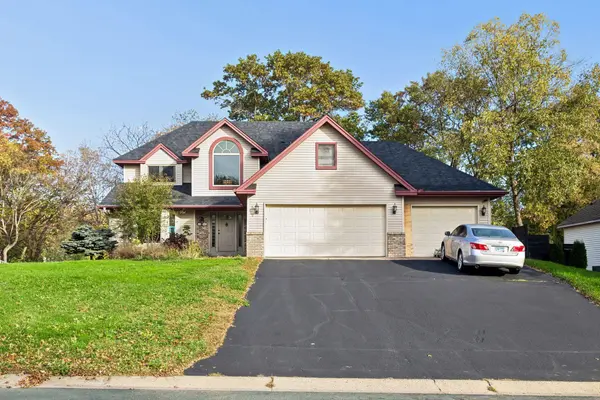 109 Woodridge LN, Lino Lakes, MN 55014