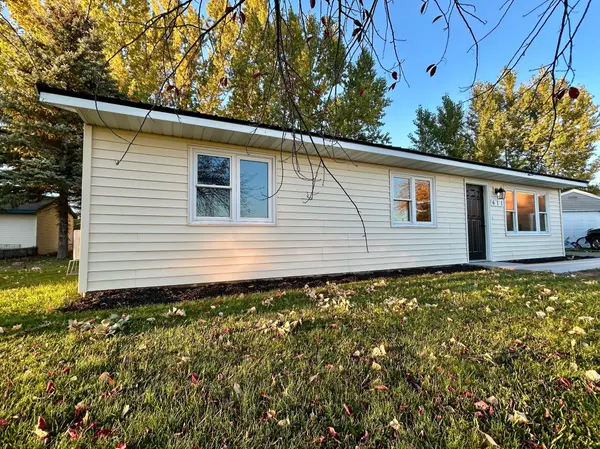 611 Evergreen ST, Thief River Falls, MN 56701