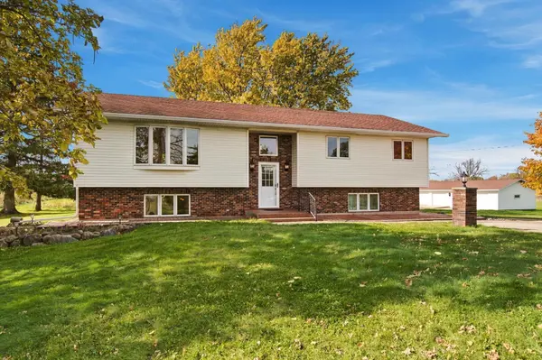 3074 St. Paul RD, Owatonna, MN 55060