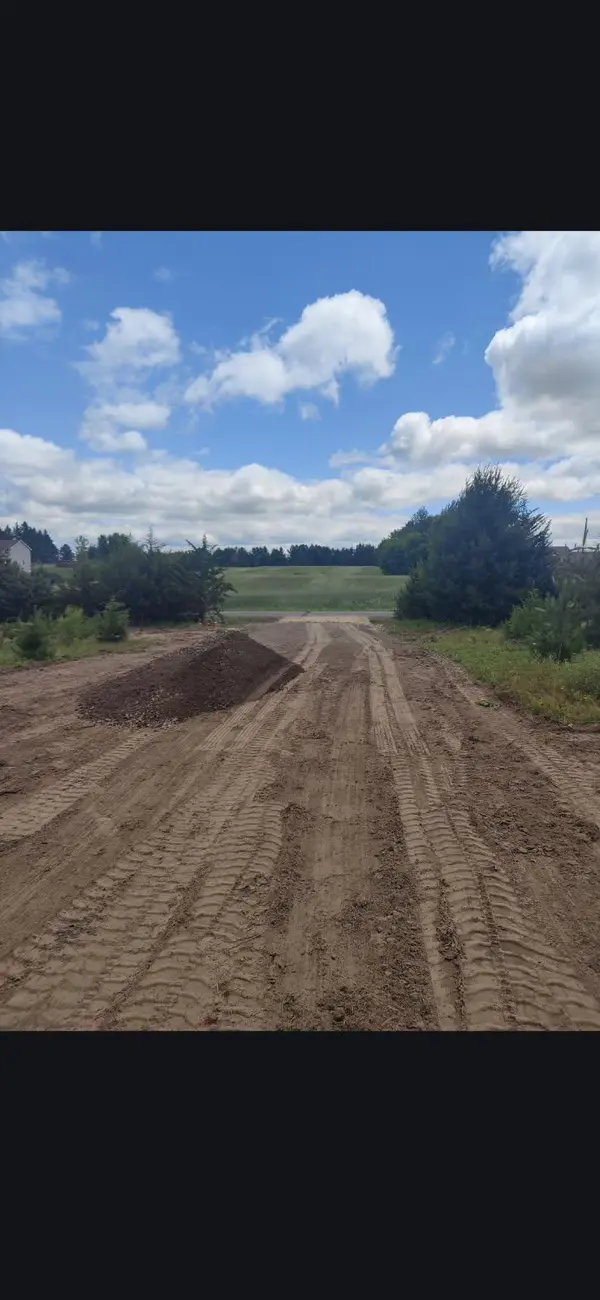 32xxx-1 Vale ST NW, Cambridge, MN 55008