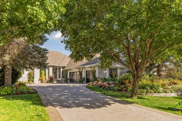9061 Breckenridge LN, Eden Prairie, MN 55347