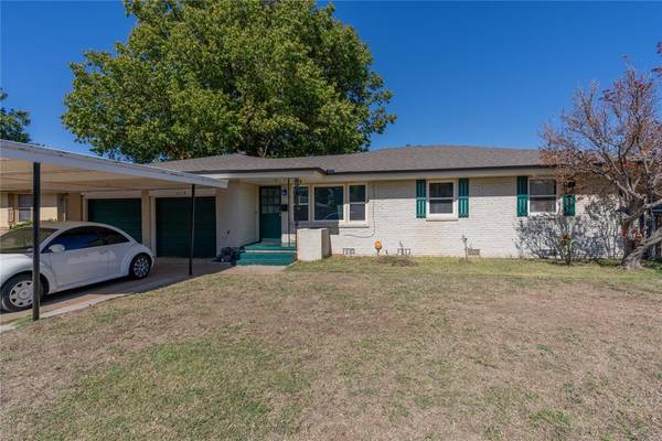 519 SW 3rd ST, Moore, OK 73160