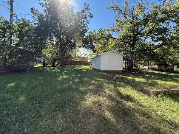 1611 W Warner AVE, Guthrie, OK 73044