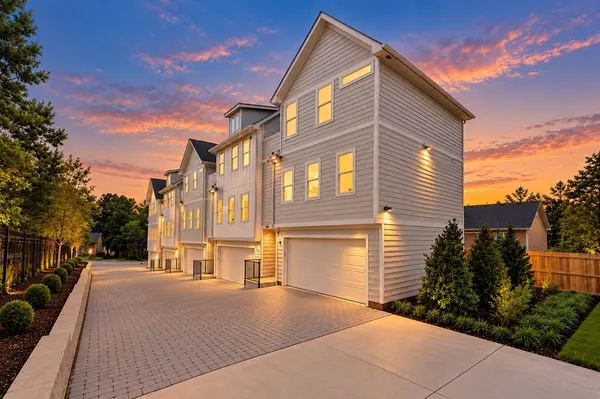 1816 Hermosa St, Nashville, TN 37208
