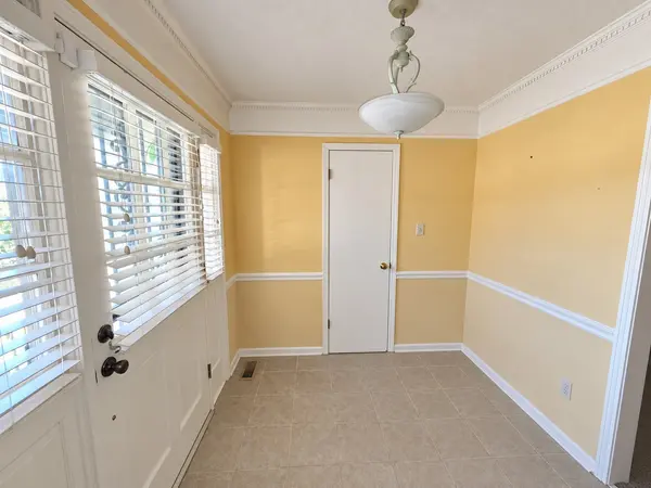 112 Whitfield Dr, Jackson, TN 38305