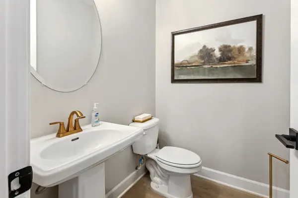 956 Champions Circle, Mount Juliet, TN 37122