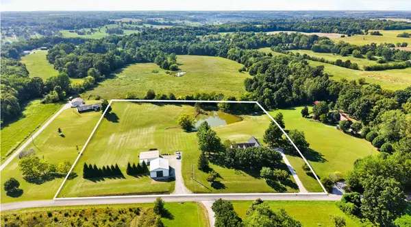 176 Meadows Rd, Portland, TN 37148