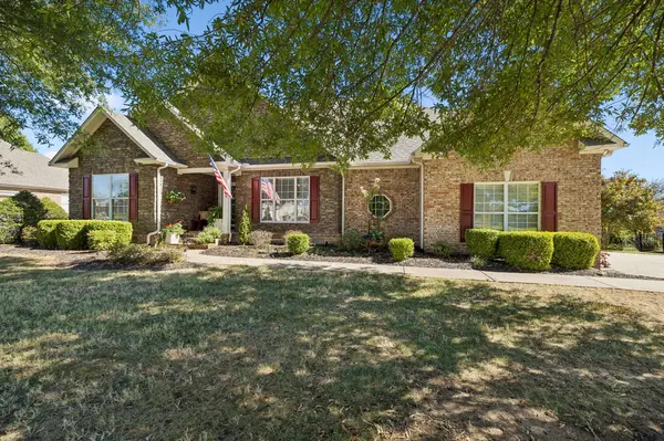 949 Harmony Way, Columbia, TN 38401