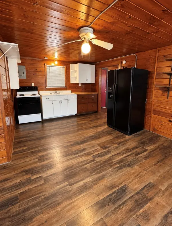 405 N Burleson ST #A, Kyle, TX 78640