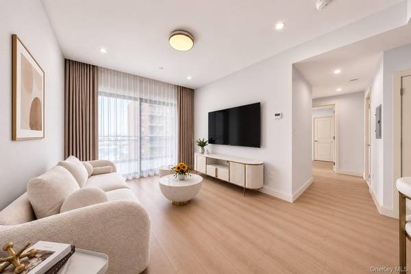 31-35 137th ST #7C, Flushing, NY 11354