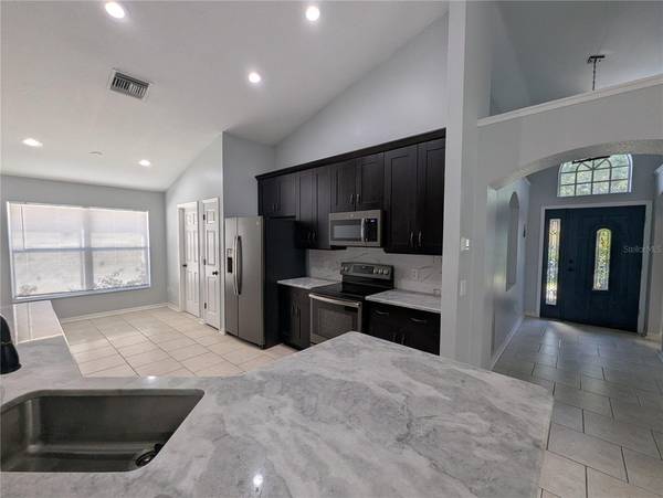 6907 FREEPORT RD, Riverview, FL 33578