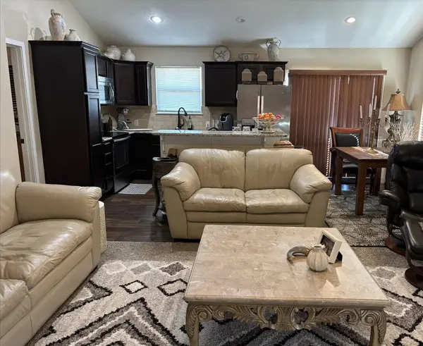 2452-2454 E Quivira St, Kechi, KS 67067