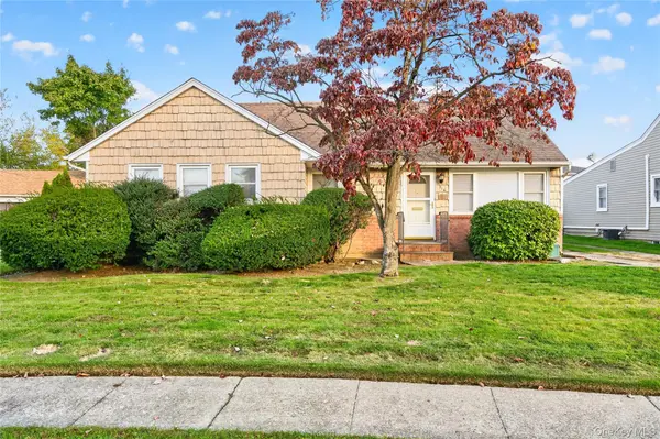 716 Truman AVE, East Meadow, NY 11554