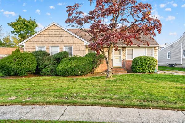716 Truman AVE, East Meadow, NY 11554