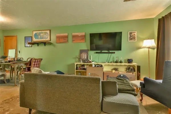 405 Vickie DR, Del City, OK 73115