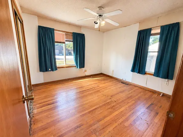 338 N Joann Street, Wichita, KS 67203