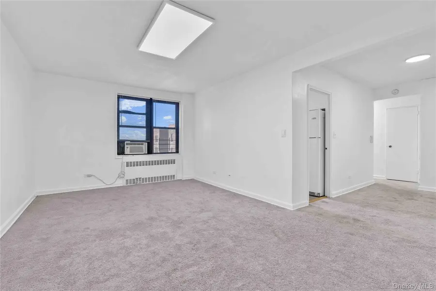 150-11 72 RD #6F, Flushing, NY 11367