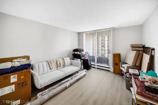 6033 N Sheridan RD #11G, Chicago, IL 60660