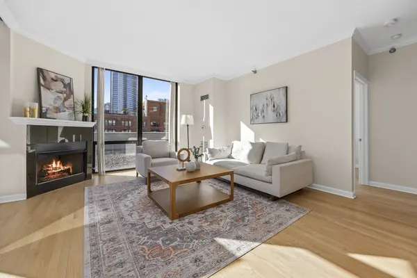 435 W Erie ST #701, Chicago, IL 60654