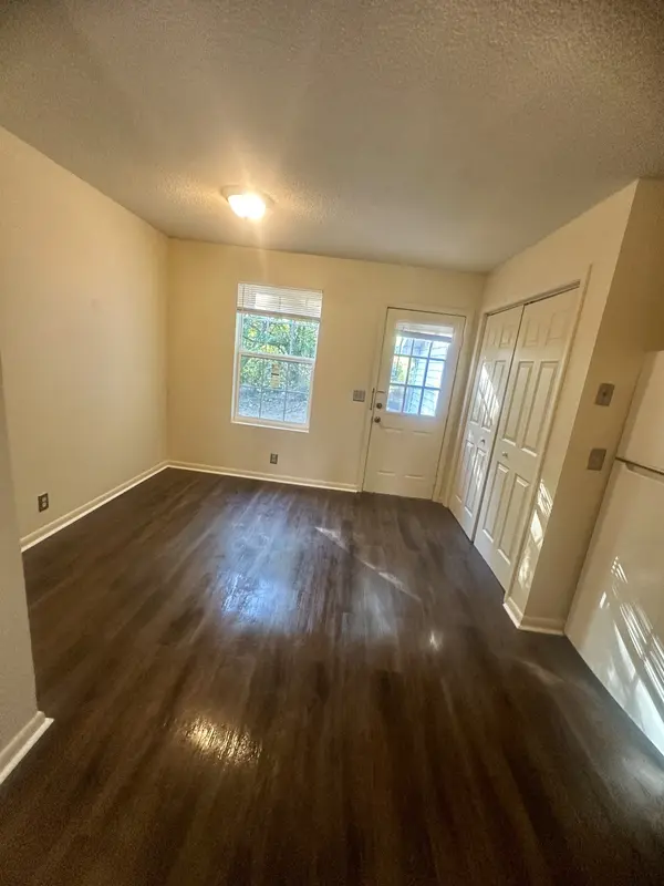 870 Peachers Mill Rd #A, Clarksville, TN 37042