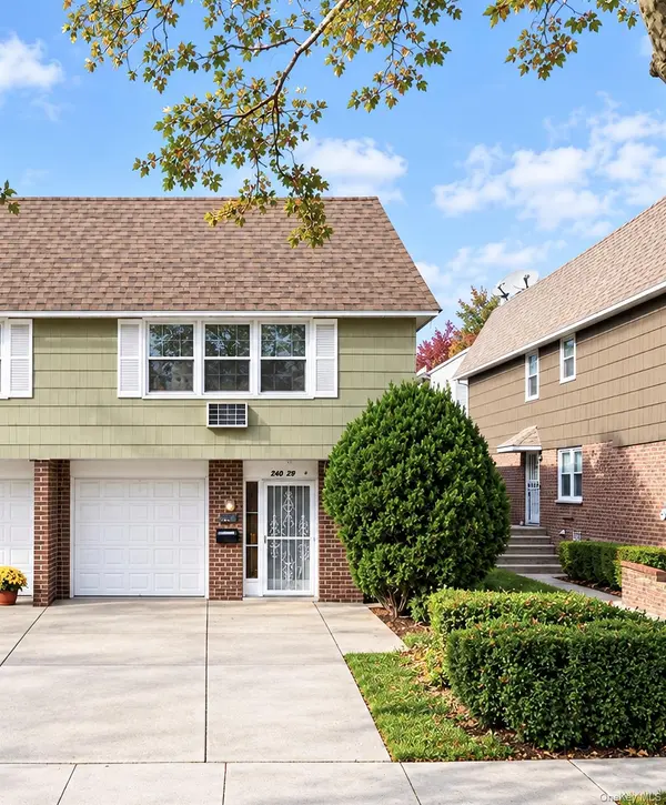 240-29 68th AVE, Douglaston, NY 11362