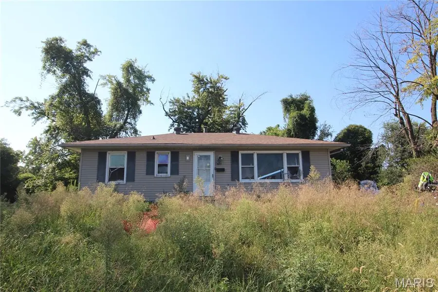 10 Lee ST, Cahokia, IL 62206