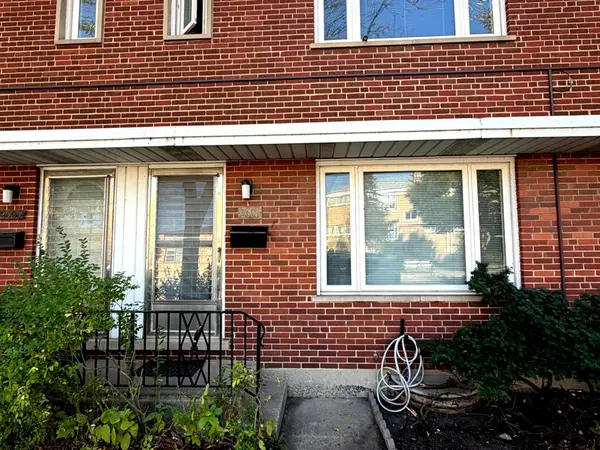 2507 W Howard ST, Chicago, IL 60645