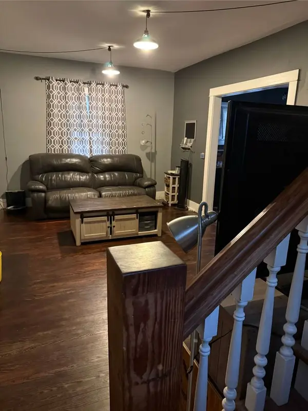 515 W Jefferson ST, Clinton, IL 61727