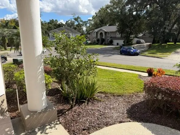 690 OAK HOLLOW WAY, Altamonte Springs, FL 32714