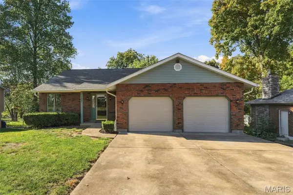 1389 Scenic DR, Herculaneum, MO 63048