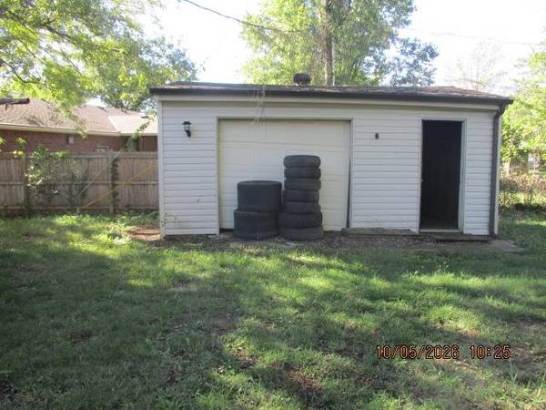 523 N Lakeside Dr., Andover, KS 67002