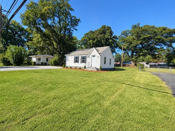 90 N Main ST, Inman, SC 29349