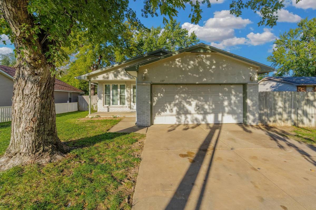 137 N Florence St, Wichita, KS 67212