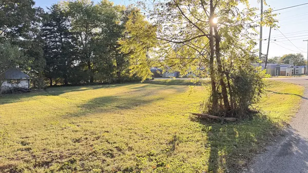 239 County Road 738, Riceville, TN 37370