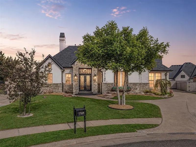 17104 Hawks Ridge LN, Edmond, OK 73012