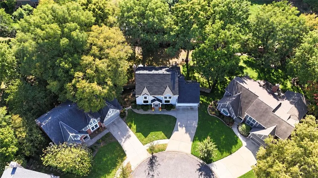 12432 Perry ST, Overland Park, KS 66213