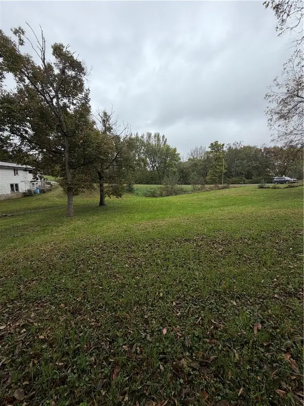408 Grand AVE, Gallatin, MO 64640