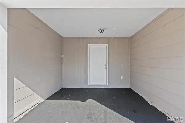 9237 Harold DR, Woodson Terrace, MO 63134